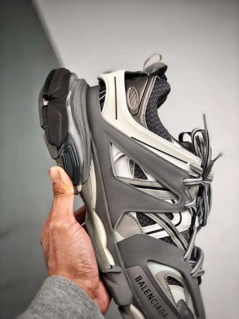 BALENCIAGA TRACK SNEAKER GREY 9 800x1067