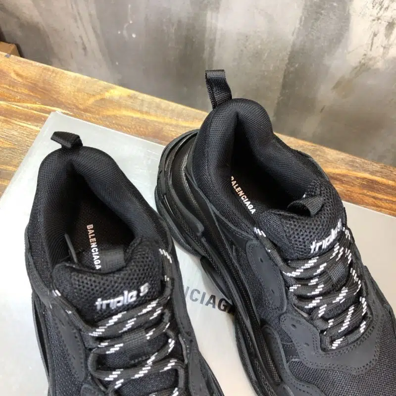 Balenciaga Triple S Sneaker Black 5 800x800 Balenciaga Triple S Sneaker Black 5 800x800