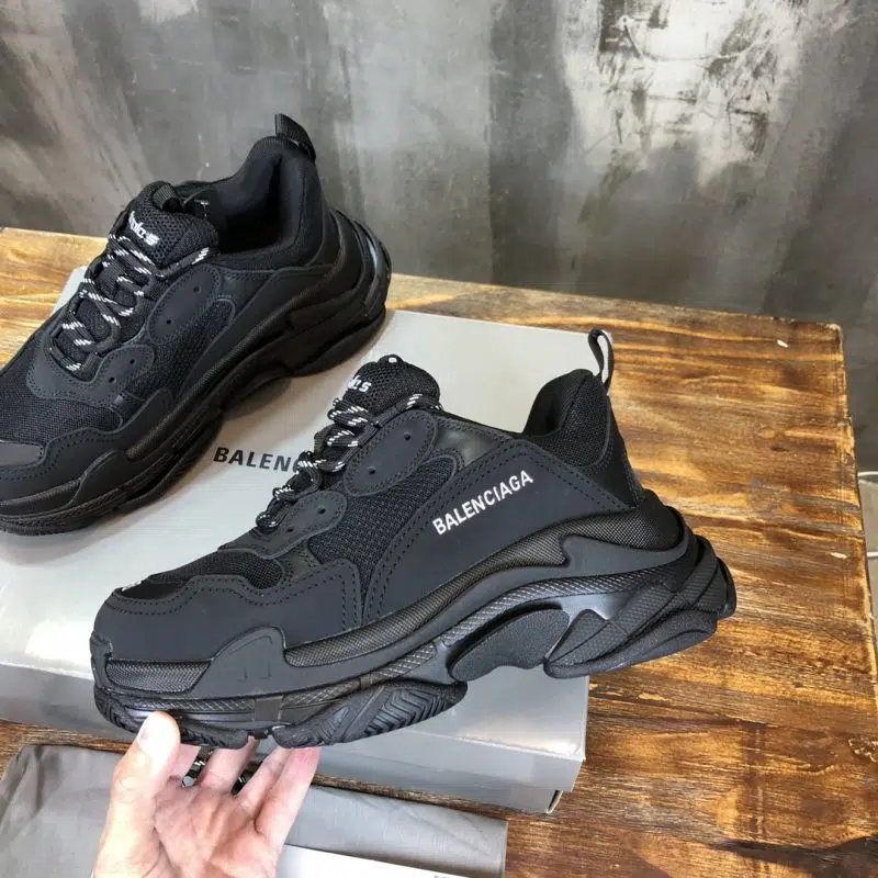 Balenciaga Triple S Sneaker Black 7 800x800 Balenciaga Triple S Sneaker Black 7 800x800