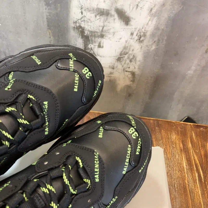 Balenciaga Triple S Sneaker Black Green Logo 2 800x800