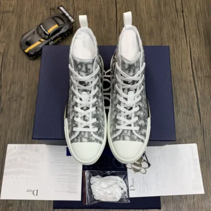 DIOR B23 High Oblique 7 800x800