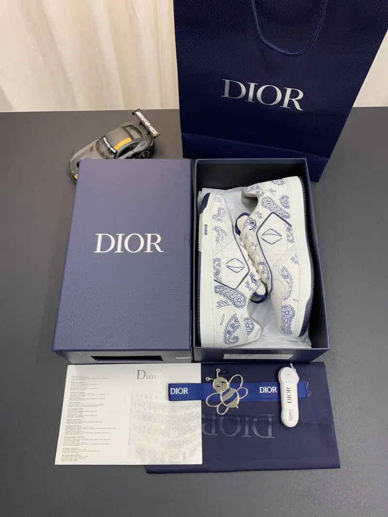DIOR B27 Low Top Sneaker Blue Paisley 5 800x1067