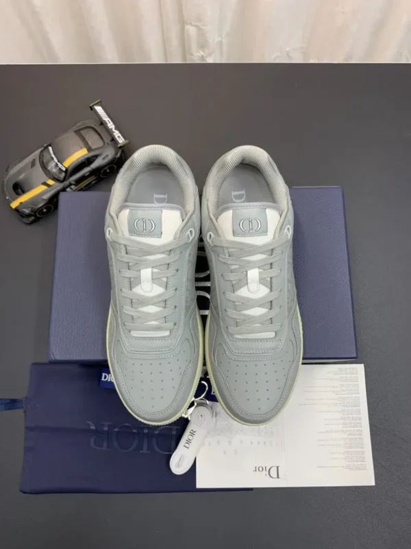 DIOR B27 Low Top Sneaker Grey Tiger 4 800x1066