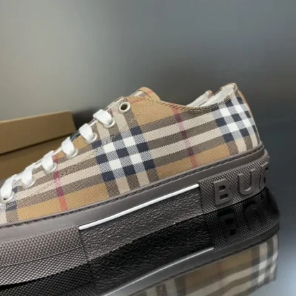 burberry cotton sneaker 9 1 800x800